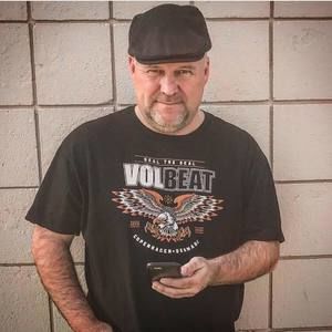 Meet your Posher, Bob